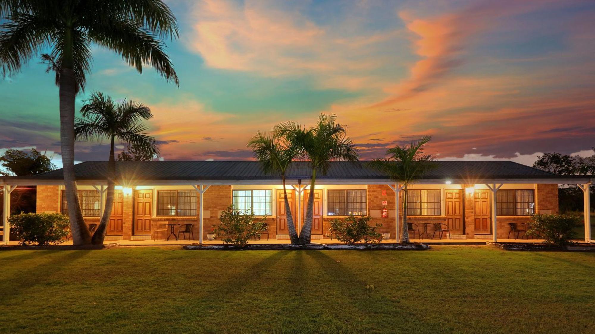 Koorawatha Homestead Motel Bororen エクステリア 写真